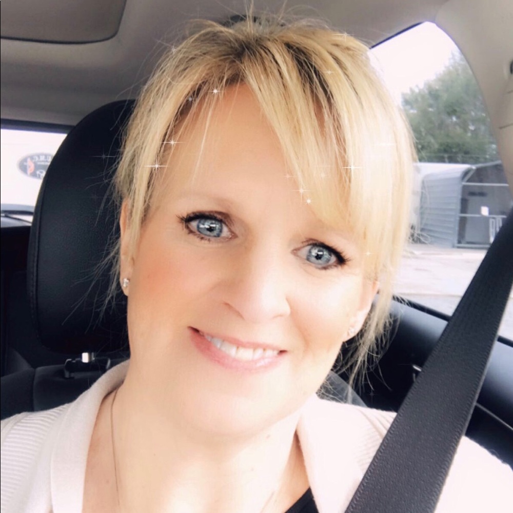 Meet your Posher, Renee